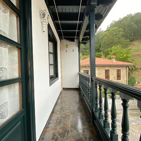 Casa Gin Holiday home Tazones