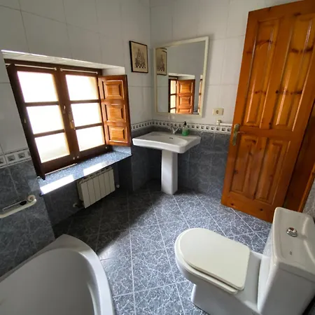 Holiday home Casa Gin Tazones